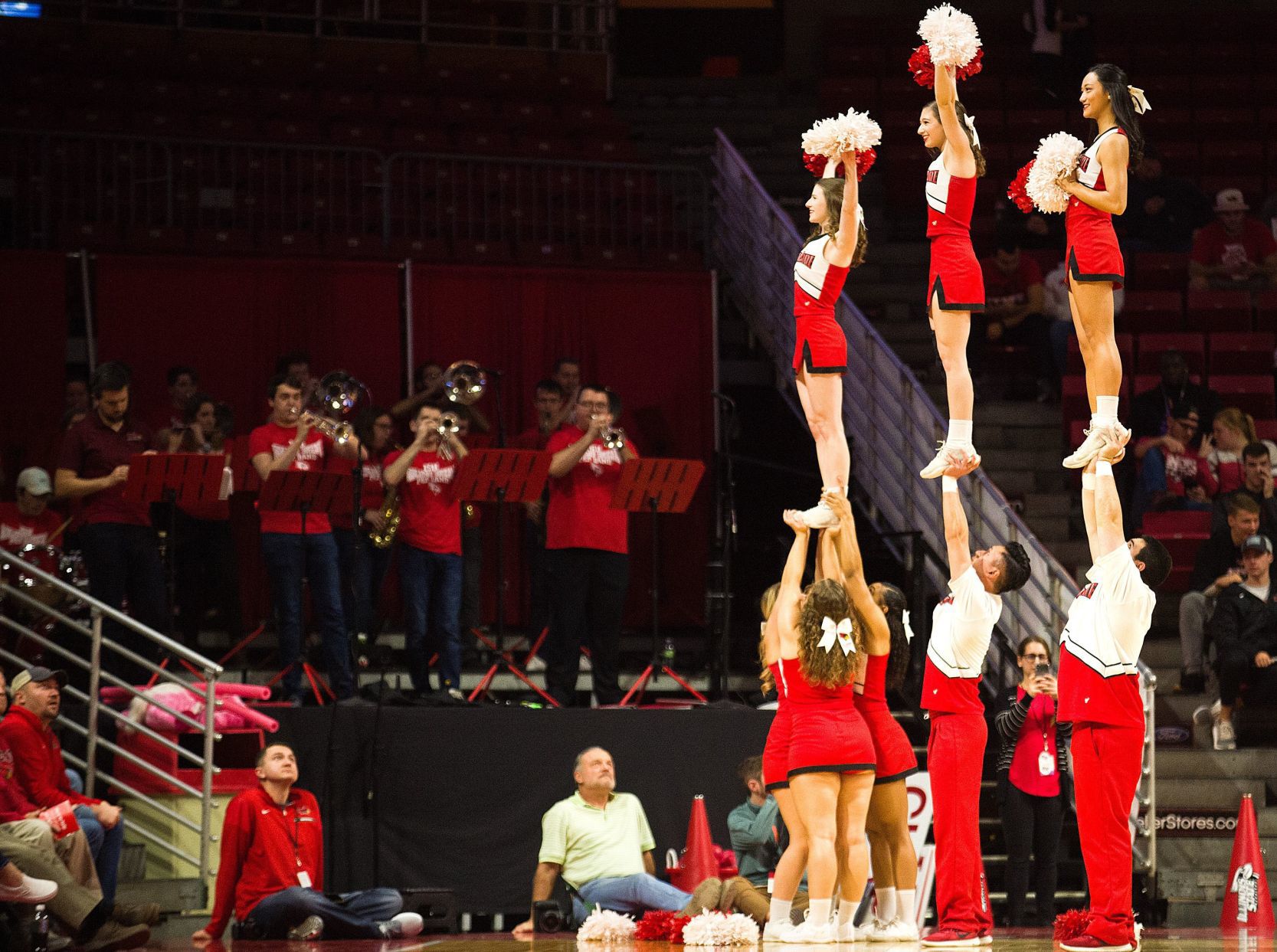 010919-blm-spt-7isuhoops
